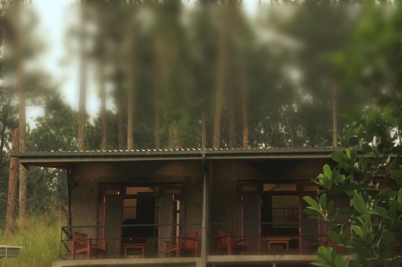Rowinrich Cottages เอลลา ภายนอก รูปภาพ
