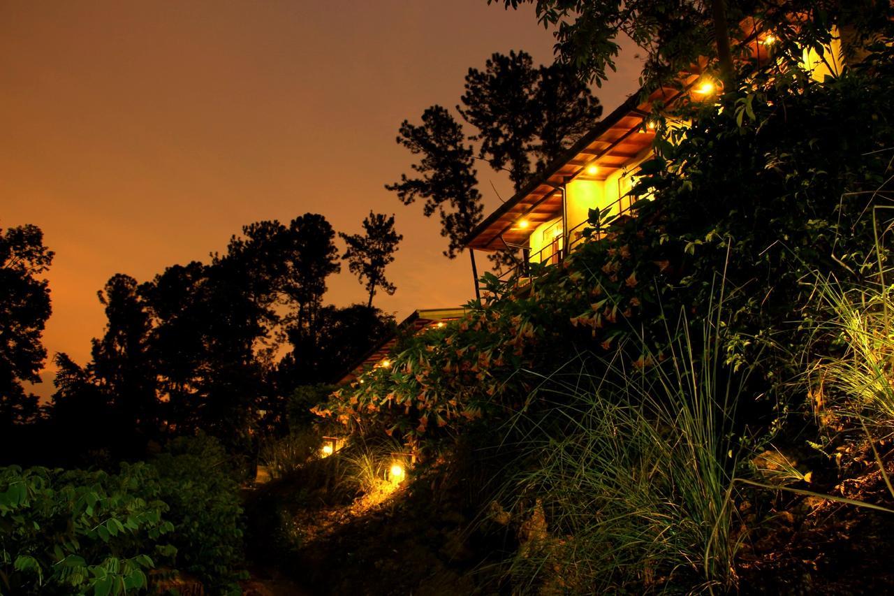 Rowinrich Cottages เอลลา ภายนอก รูปภาพ